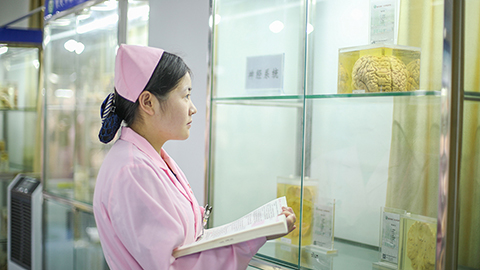 重庆卫生高级技工学校